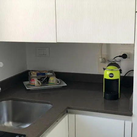 999 Apartament *